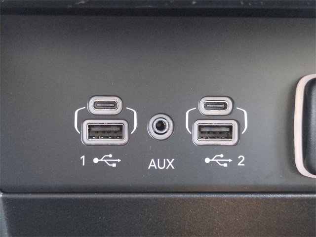 New 2025 Jeep Grand Cherokee Limited w/ Trailer Tow Package image 22