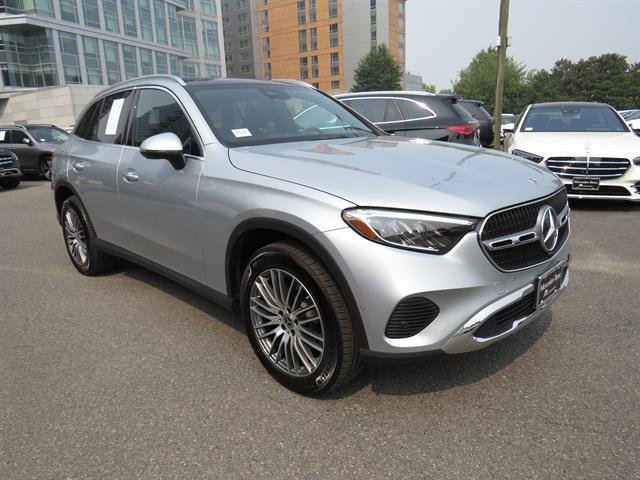 Used 2026 Mercedes-Benz GLC 300 4MATIC image 5