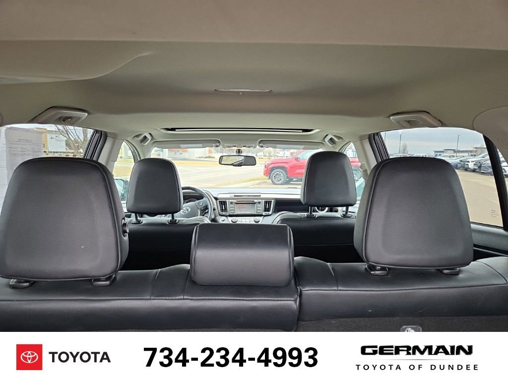 Used 2015 Toyota RAV4 Limited image 23