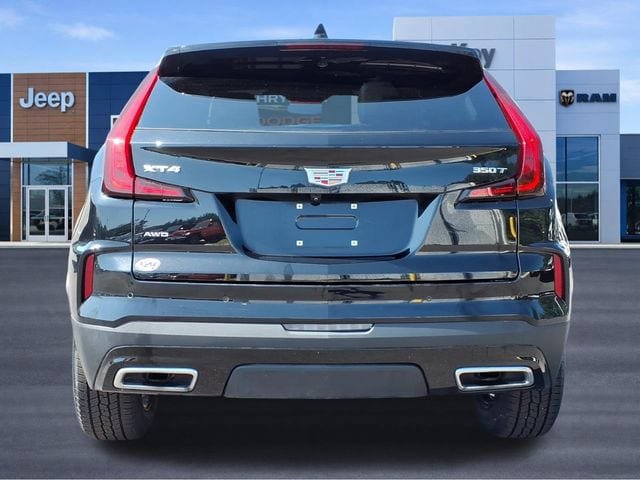 Used 2024 Cadillac XT4 Premium Luxury AWD/4WD image 4
