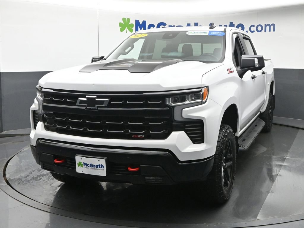 Used 2024 Chevrolet Silverado 1500 LT Trail Boss w/ LT Trail Boss Premium Package AWD/4WD image 17