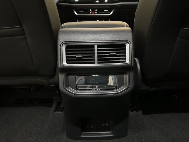 New 2026 Volkswagen Atlas SE image 30