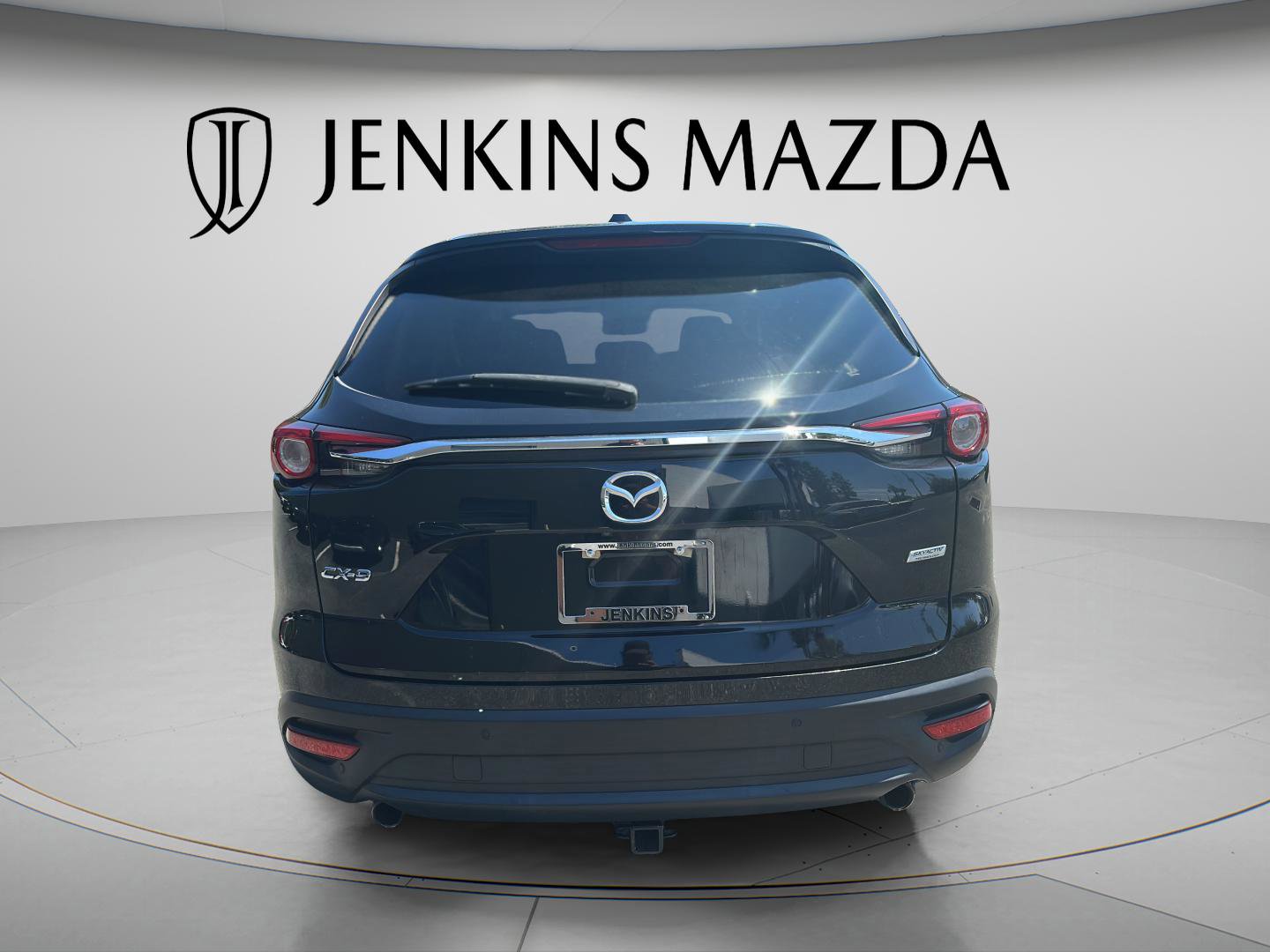 Used 2019 MAZDA CX-9 Touring w/ Touring Premium Package FWD image 6