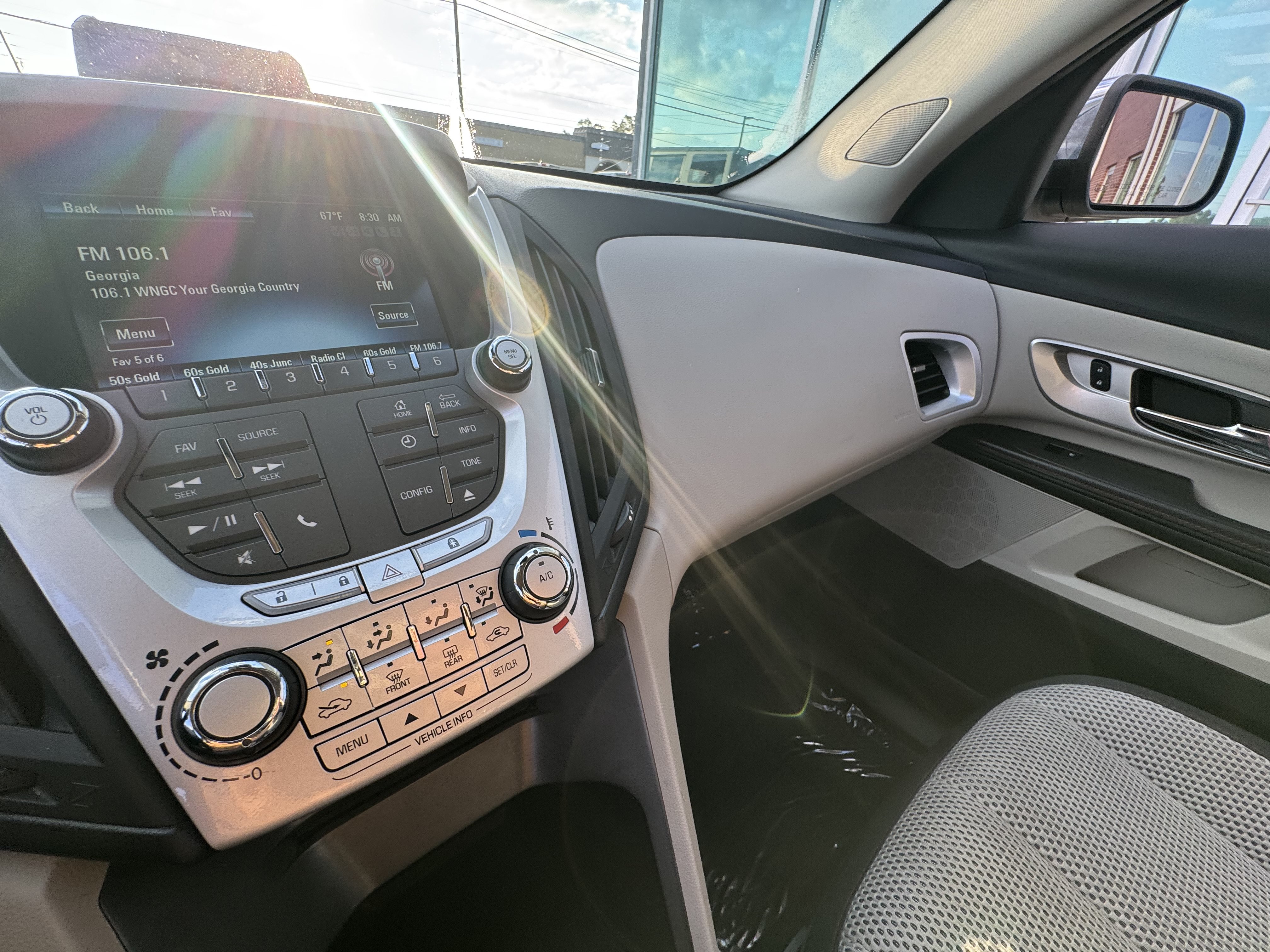 Used 2015 Chevrolet Equinox LT w/ Driver Convenience Package FWD image 15