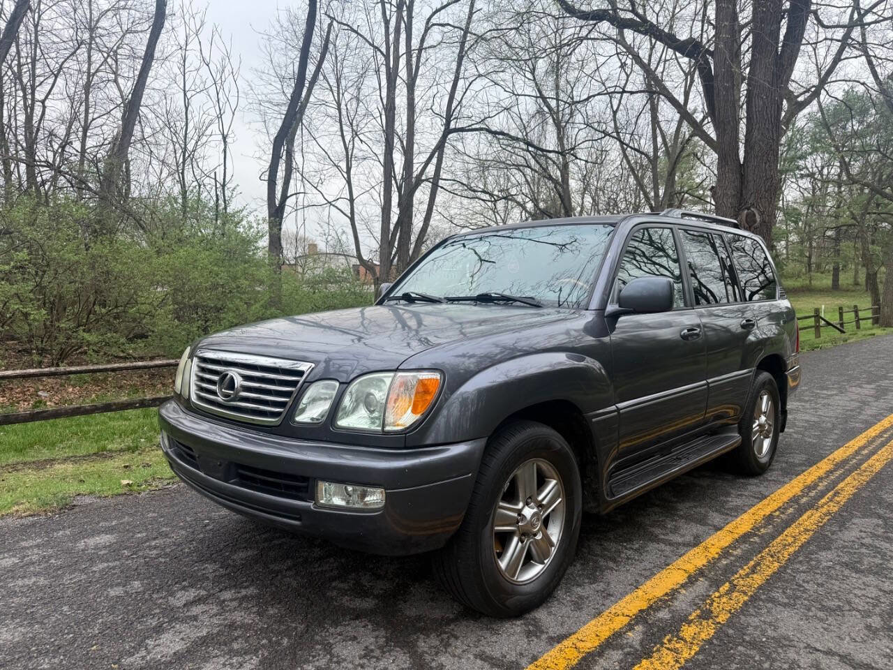 Used 2006 Lexus LX 470 4WD image 2