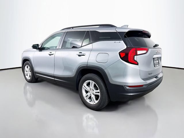 Used 2023 GMC Terrain SLE w/ Driver Convenience Package FWD image 5