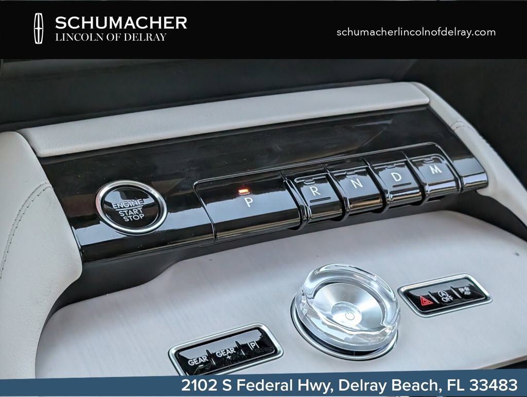 New 2026 Lincoln Navigator L Premier AWD/4WD image 16