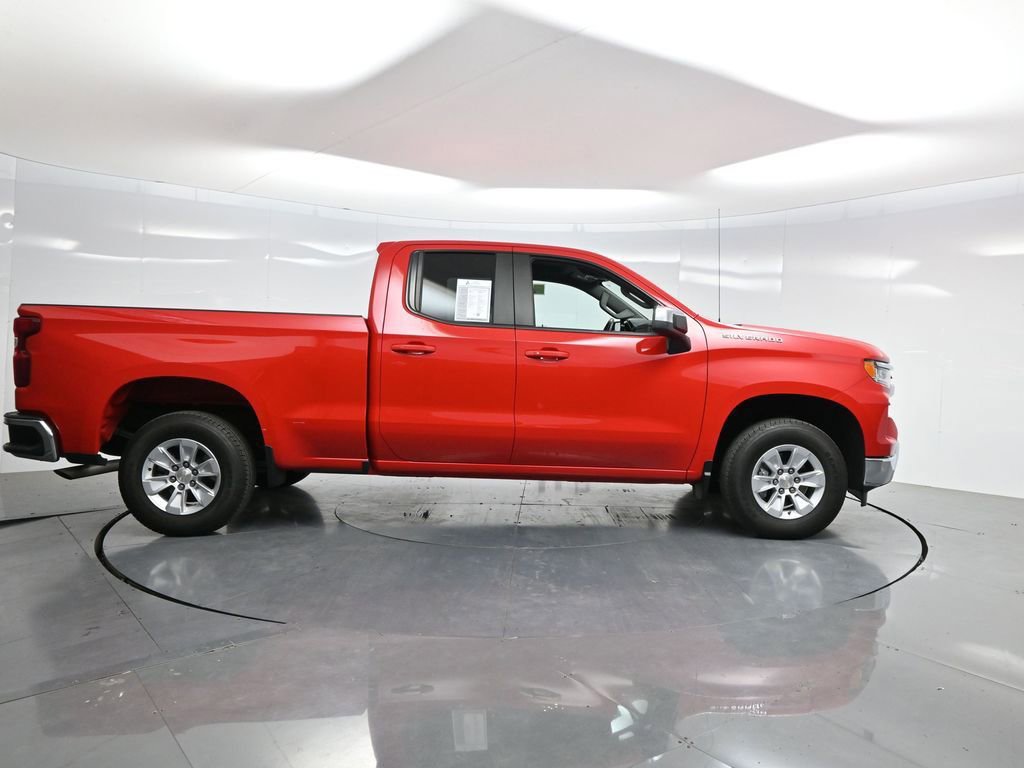 Used 2022 Chevrolet Silverado 1500 LT image 38