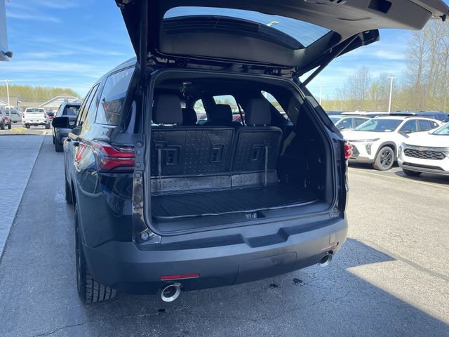 Certified 2023 Chevrolet Traverse LT w/ Midnight/Sport Edition AWD/4WD image 25