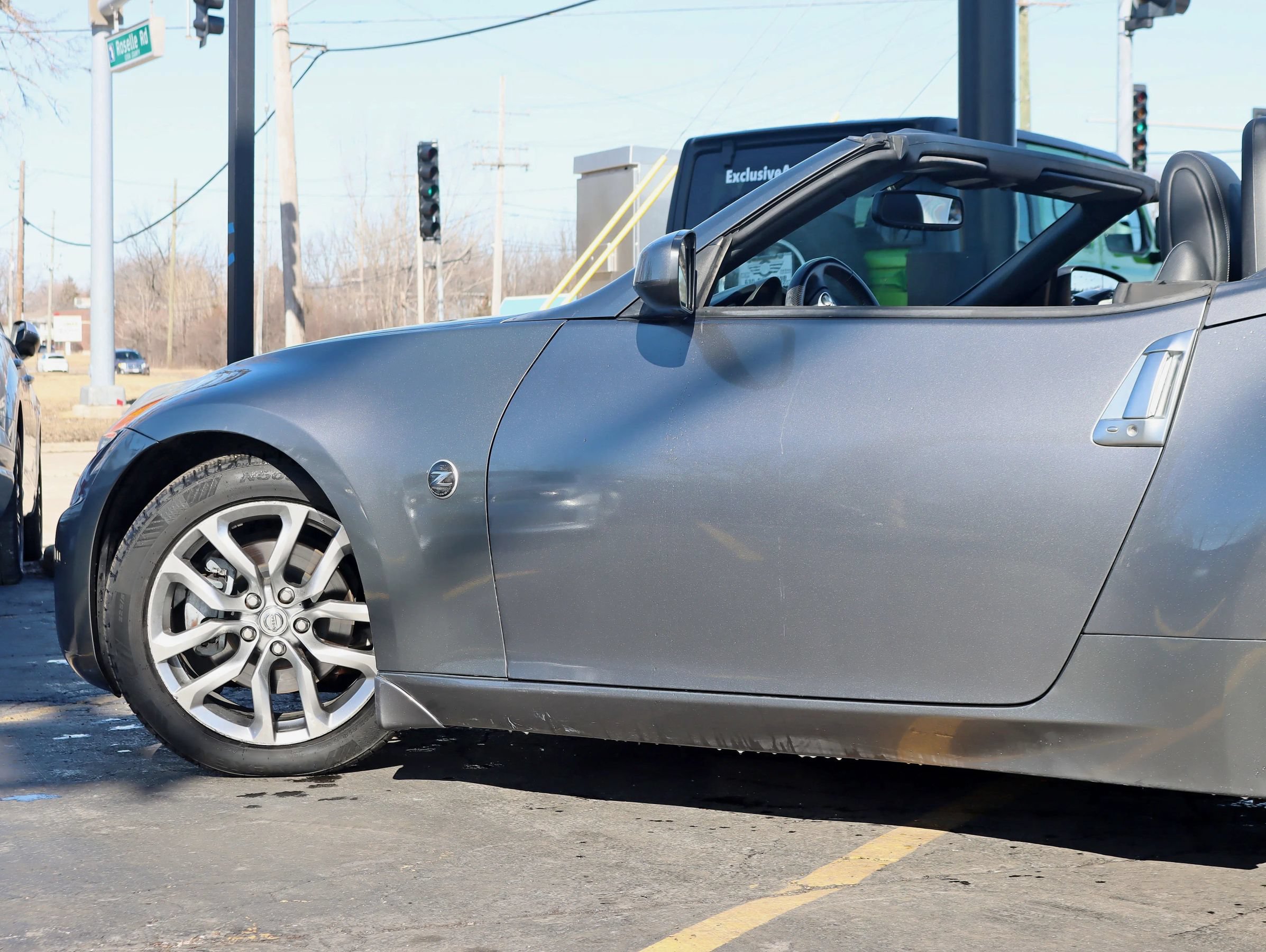 Used 2013 Nissan 370Z Touring RWD image 14