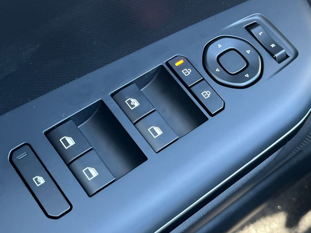 New 2026 Kia K4 LXS FWD image 18