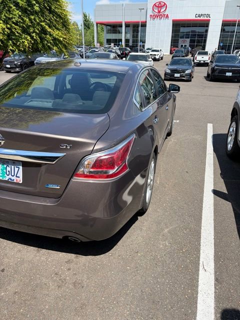 Used 2014 Nissan Altima 2.5 SV w/ Convenience Package FWD image 15