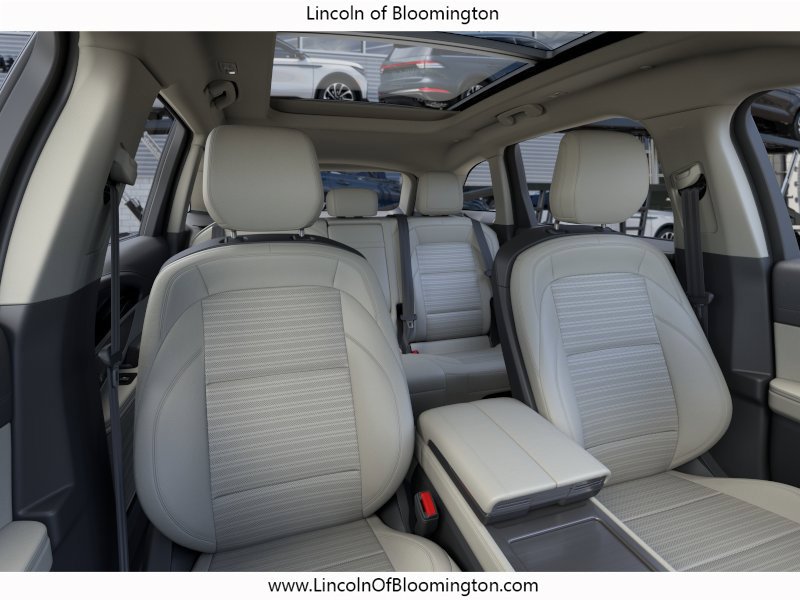 New 2026 Lincoln Nautilus Reserve AWD/4WD image 13