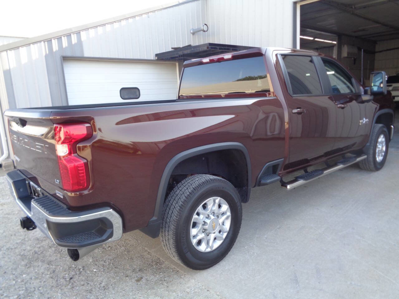 Used 2024 Chevrolet Silverado 2500 LT w/ Texas Edition image 11