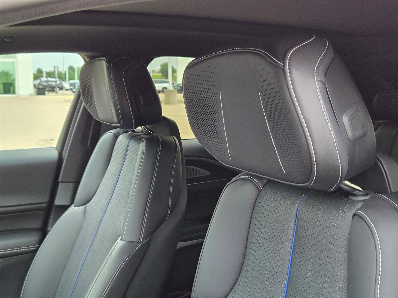 Certified 2025 Cadillac Lyriq Luxury w/ LPO, Floor Liner Package AWD/4WD image 12