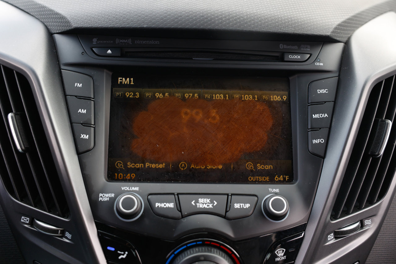 Used 2015 Hyundai Veloster Turbo image 32