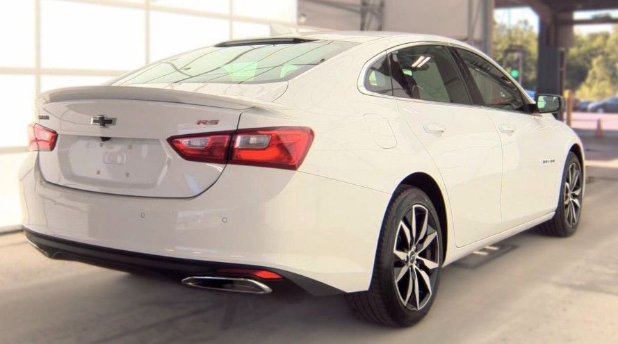 Used 2024 Chevrolet Malibu RS FWD image 3