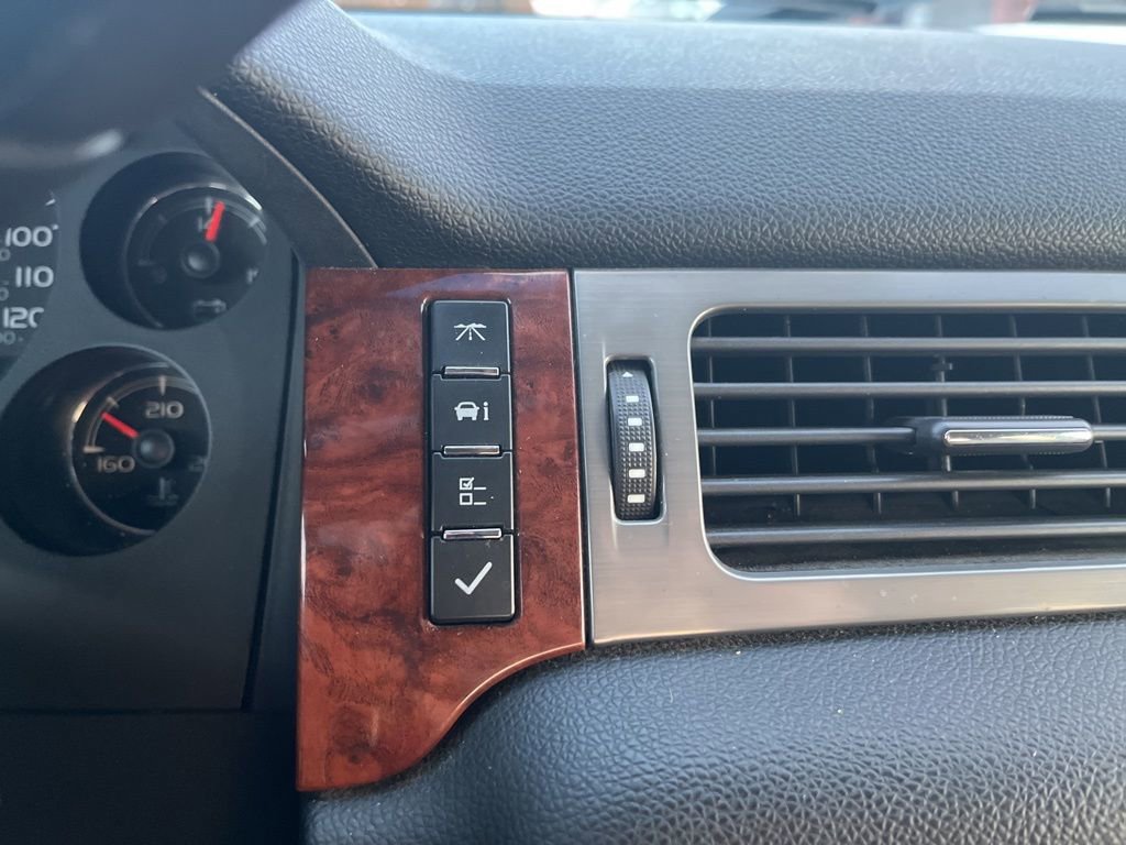 Used 2008 Chevrolet Silverado 3500 LTZ w/ EZ-Lift Tailgate Package image 69