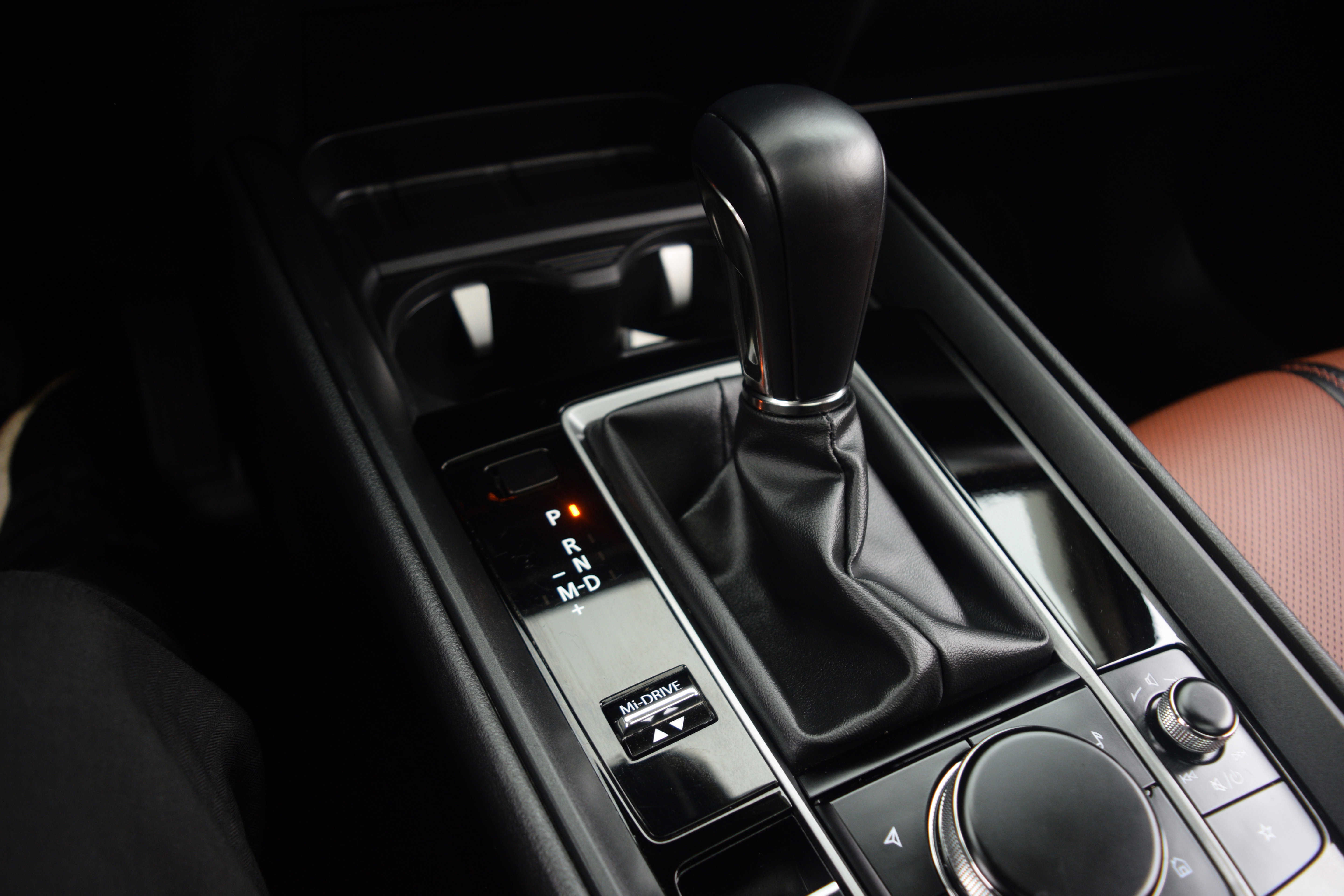 Used 2025 MAZDA CX-50 AWD 2.5 Turbo w/ Weather Package image 10