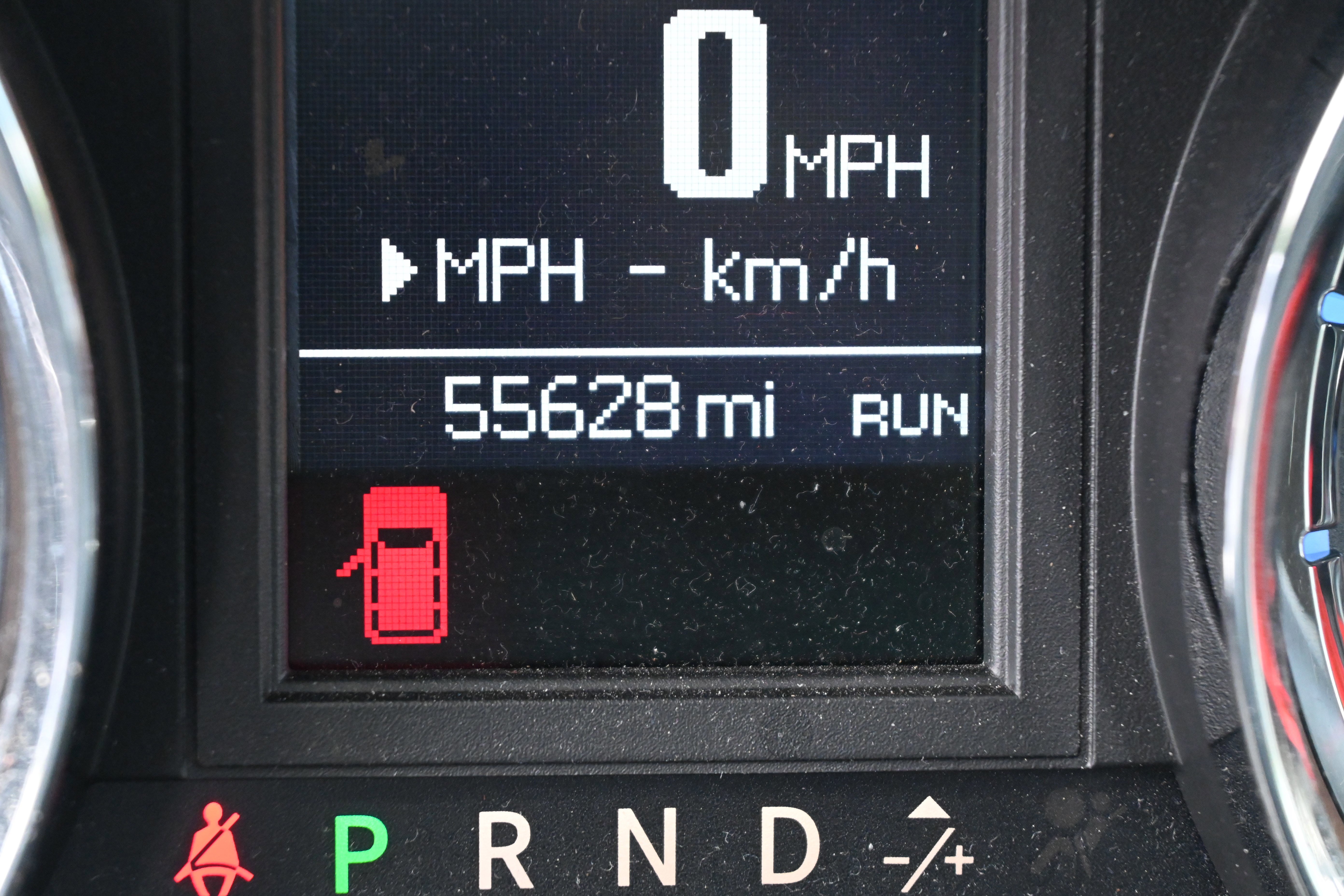 Used 2016 Chrysler Town & Country Touring FWD image 9