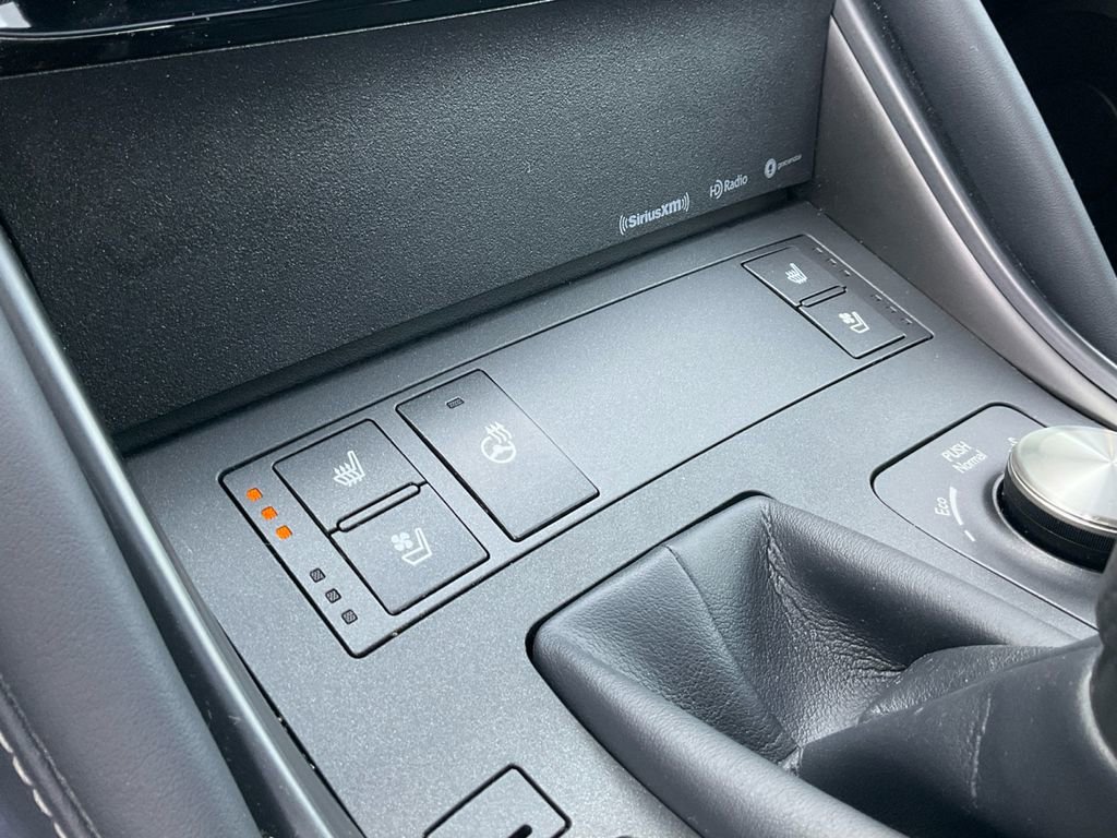 Used 2022 Lexus IS 350 F Sport w/ Navigation Package image 26
