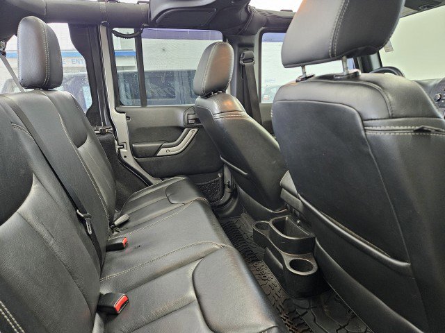 Used 2016 Jeep Wrangler Unlimited Rubicon AWD/4WD image 12