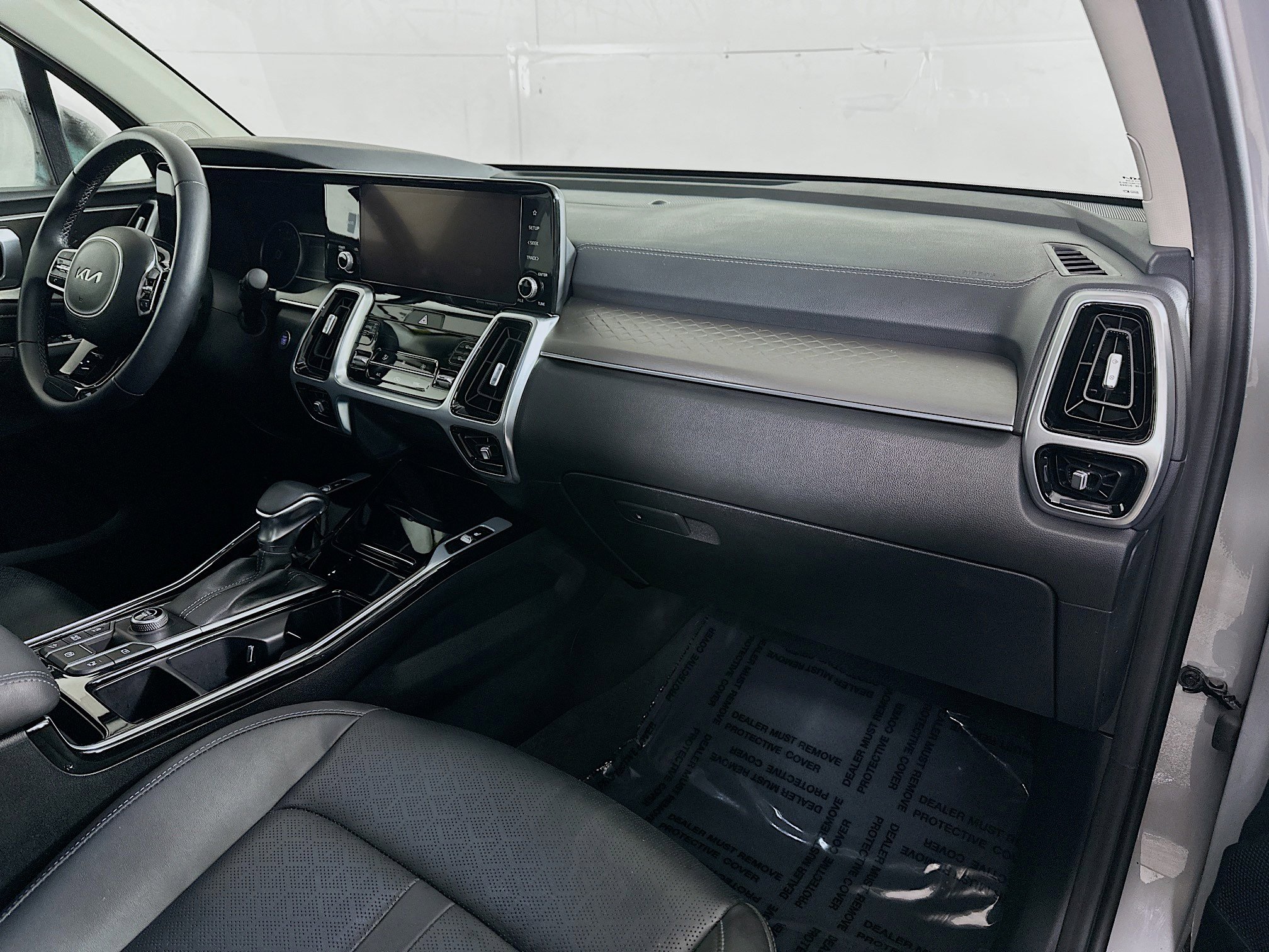 Certified 2022 Kia Sorento SX image 30