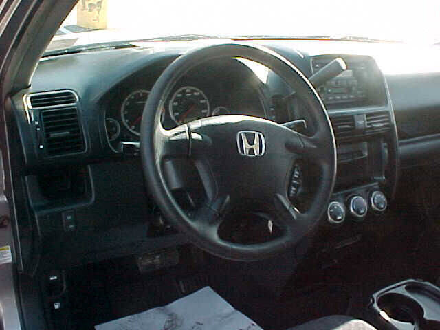 Used 2006 Honda CR-V LX image 16