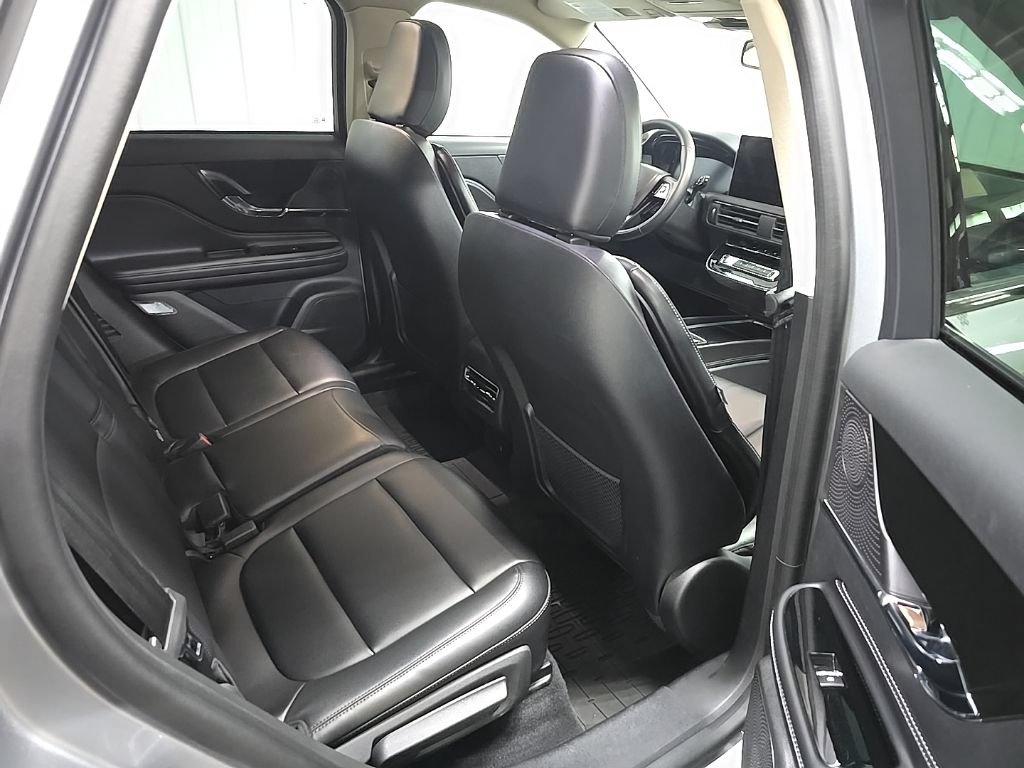 Used 2023 Lincoln Corsair AWD image 22