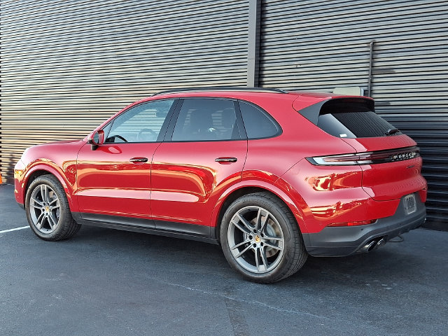Certified 2024 Porsche Cayenne AWD/4WD image 3