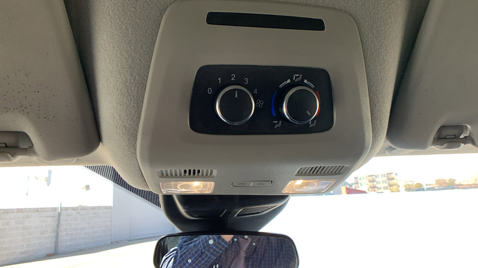 Used 2024 Ford Transit 350 XLT image 18