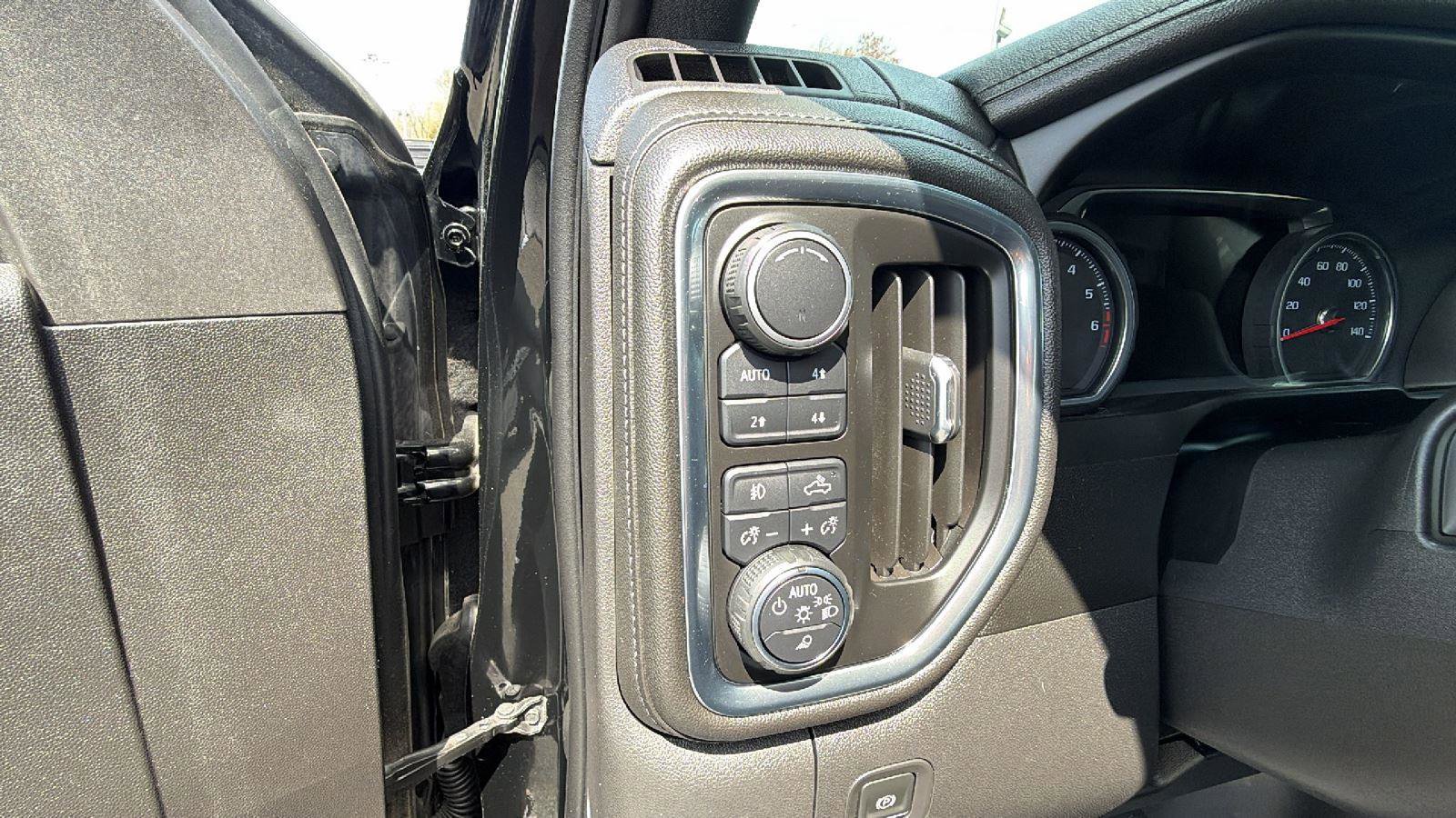 Used 2019 Chevrolet Silverado 1500 High Country AWD/4WD image 17