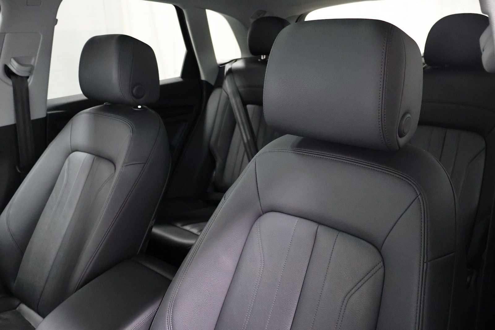 Certified 2020 Audi Q5 2.0T Premium Plus AWD/4WD image 17