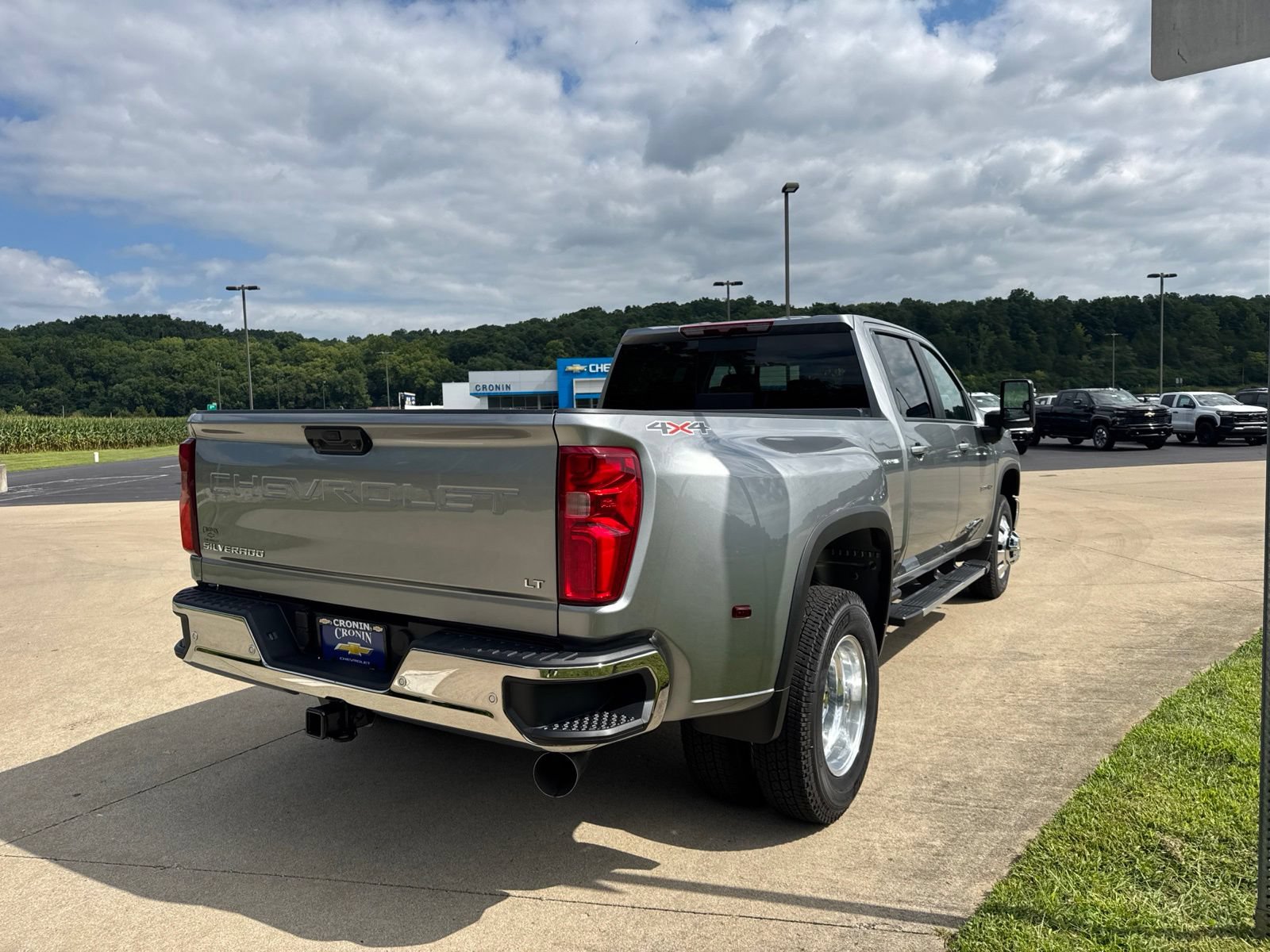 New 2026 Chevrolet Silverado 3500 LT w/ All Star Edition AWD/4WD image 4