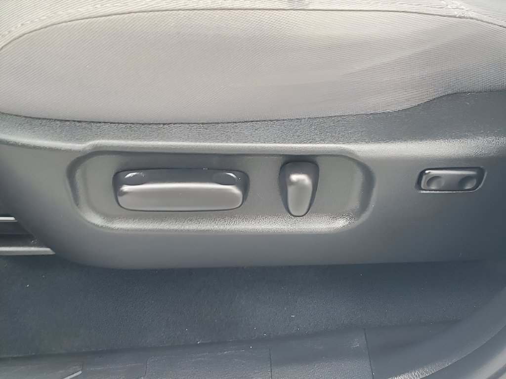 Used 2023 Toyota Tacoma SR5 RWD image 16