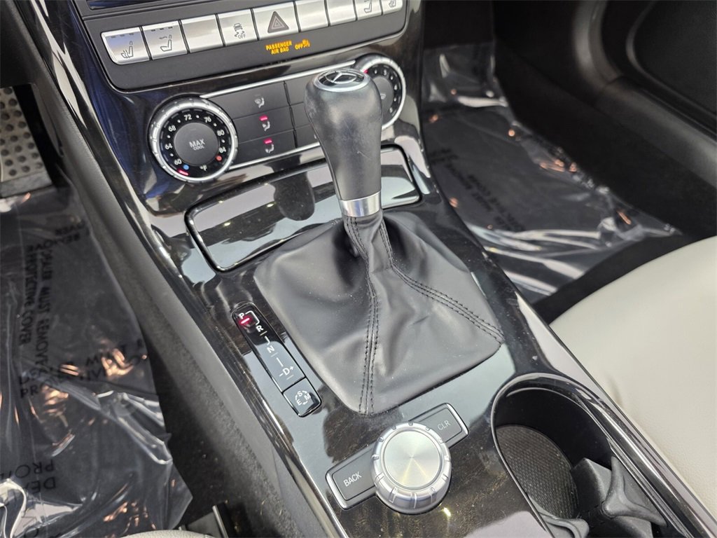 Used 2015 Mercedes-Benz SLK 250 image 21