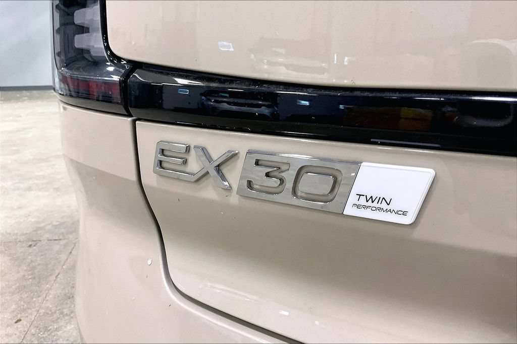New 2026 Volvo EX30 Ultra w/ Protection Package Premier AWD/4WD image 10