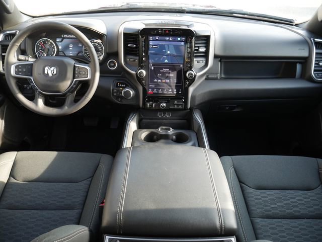 Used 2025 RAM 1500 Big Horn AWD/4WD image 4