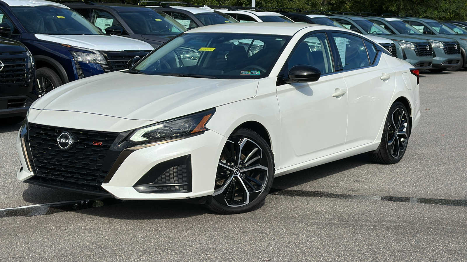 Certified 2024 Nissan Altima 2.5 SR FWD image 1