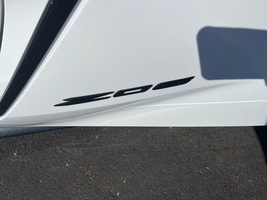 Used 2025 Chevrolet Corvette Z06 image 29