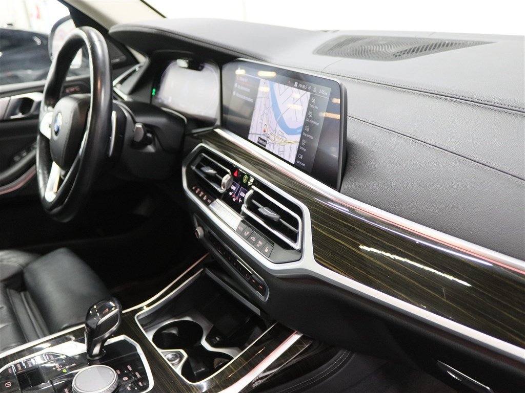 Used 2021 BMW X7 xDrive40i w/ Premium Package AWD/4WD image 33