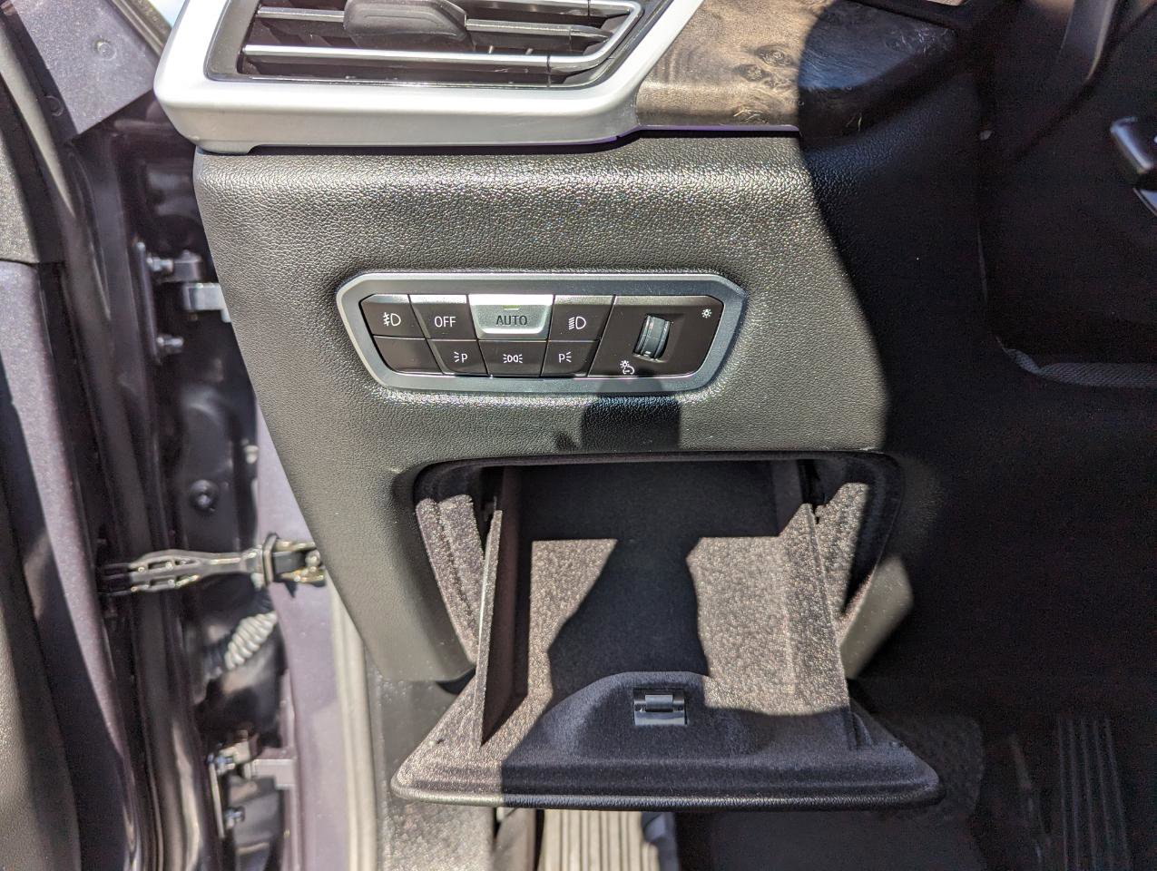 Used 2021 BMW X5 xDrive45e w/ Premium Package image 14