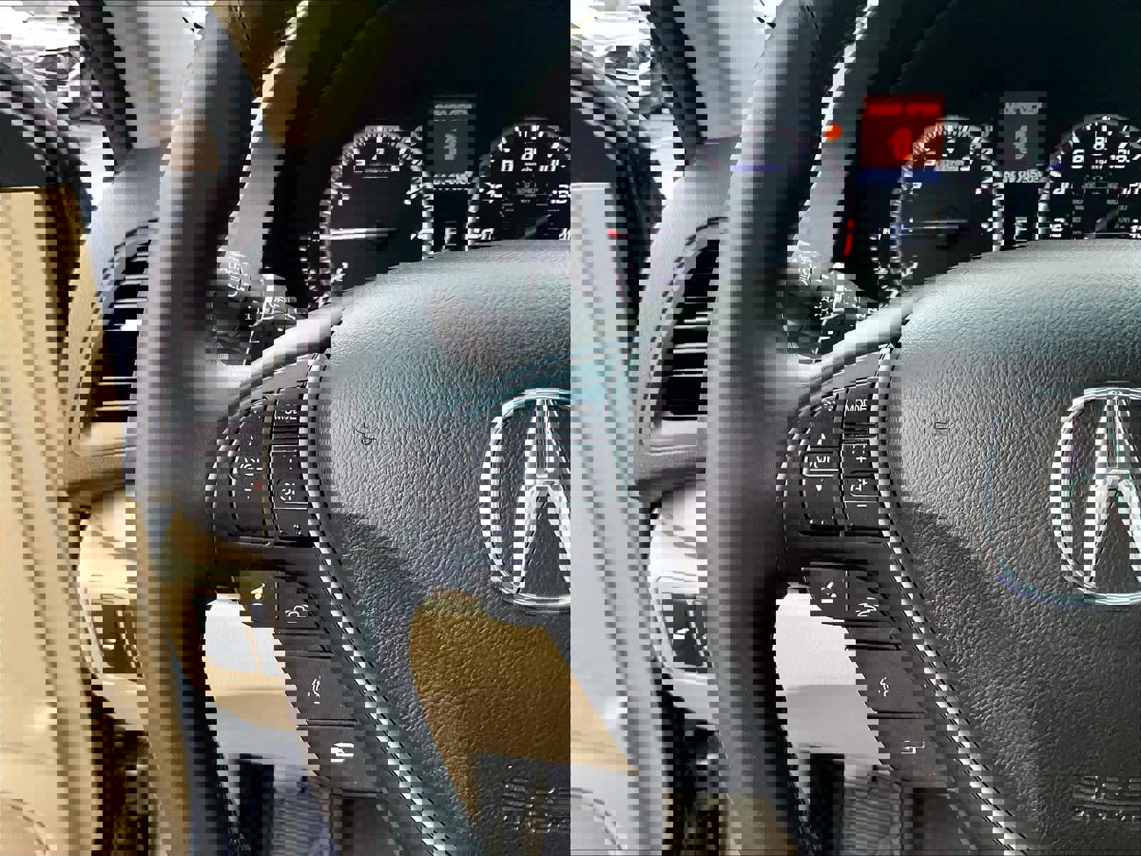 Used 2015 Acura RDX AWD w/ Technology Package image 19