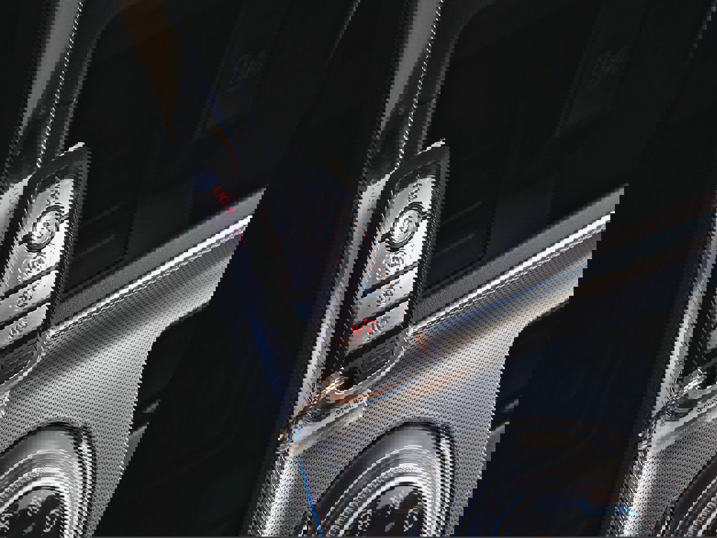 Used 2024 Ford Edge Titanium image 23