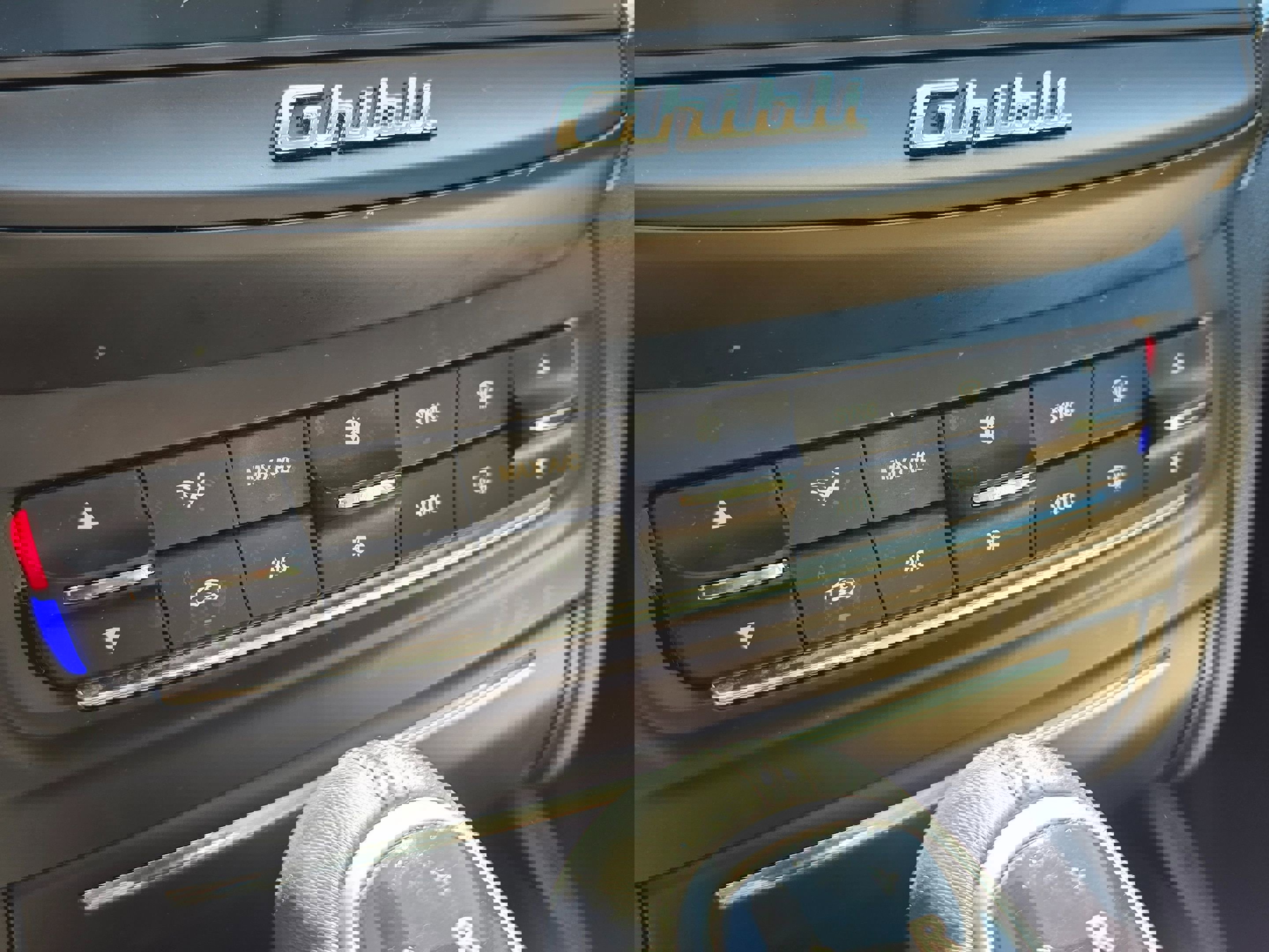 Used 2018 Maserati Ghibli image 30