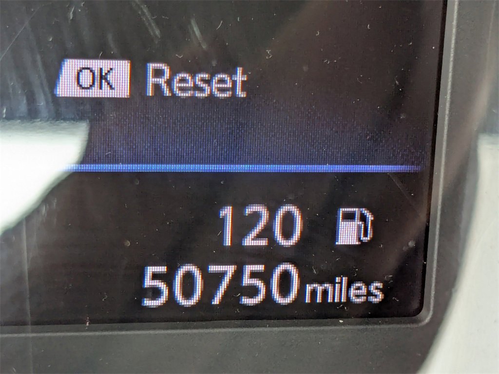 Used 2020 Nissan Rogue Sport SV image 34