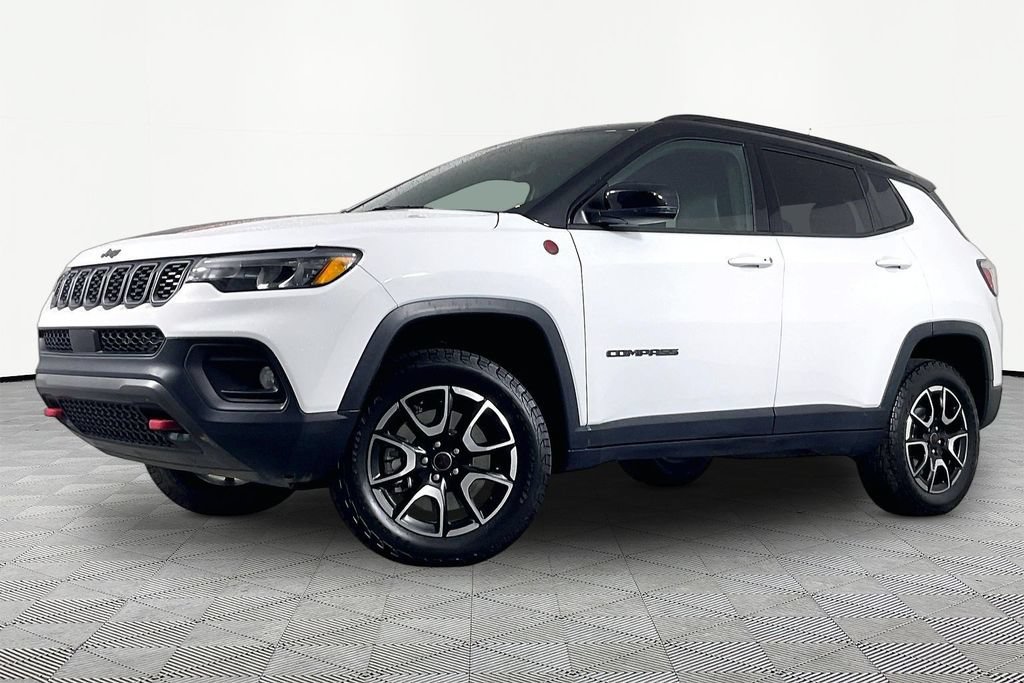 Used 2025 Jeep Compass Trailhawk