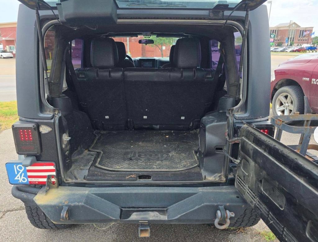 Used 2013 Jeep Wrangler Unlimited Sport w/ Connectivity Group AWD/4WD image 23