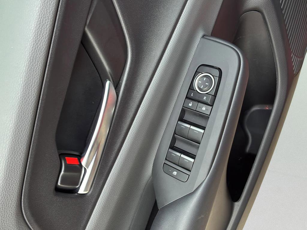 Used 2024 Toyota Prius XLE image 39