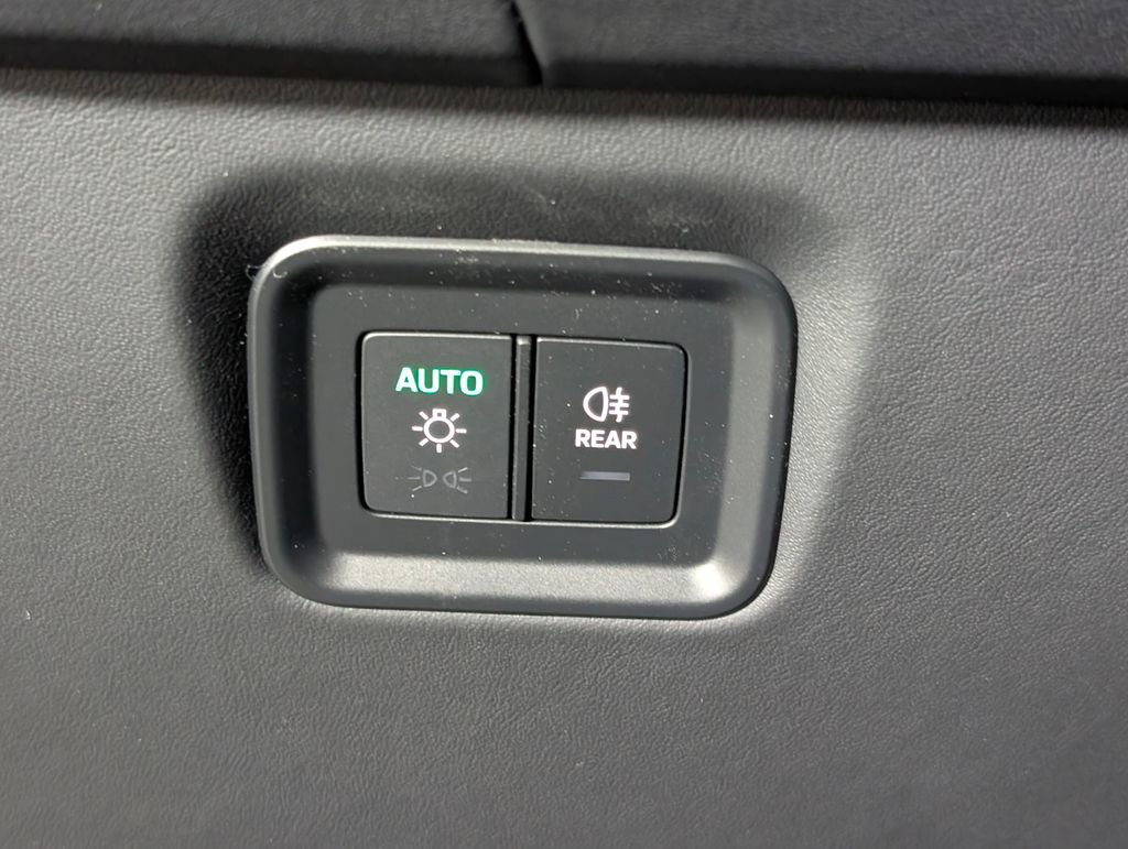 New 2026 Porsche Cayenne GTS image 32